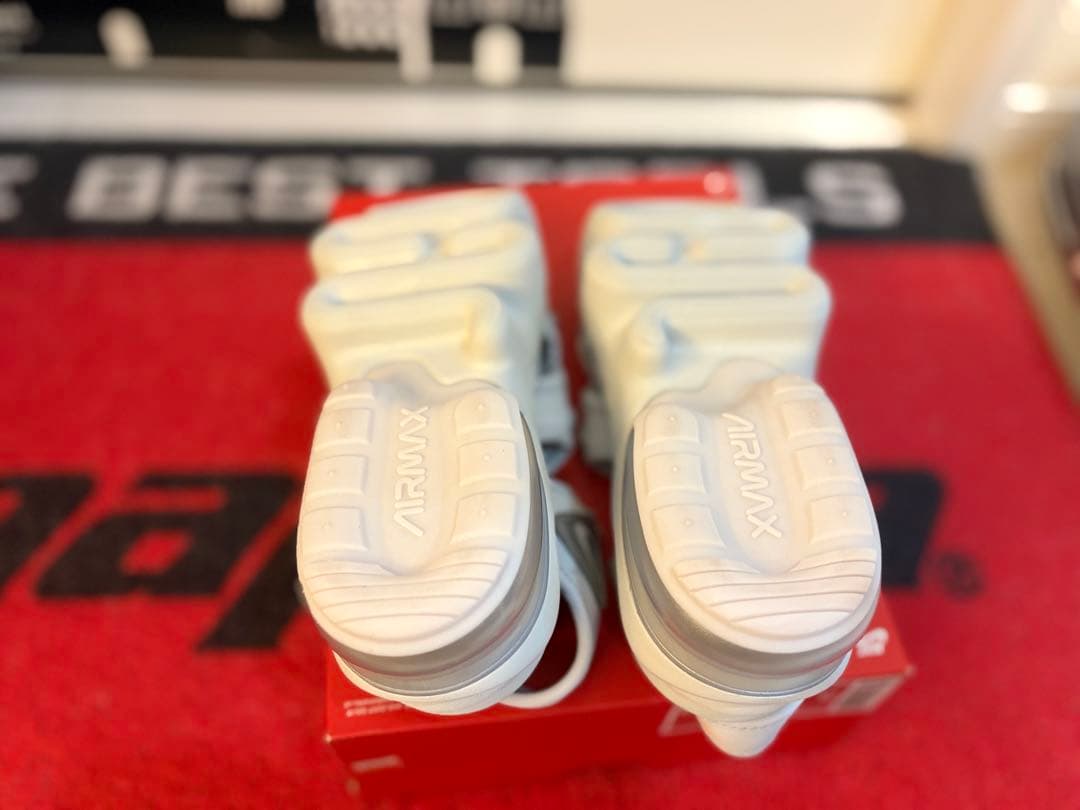 ナイキ　ココサンダル　KOKO エアマックス　HJ9651-001 22cm