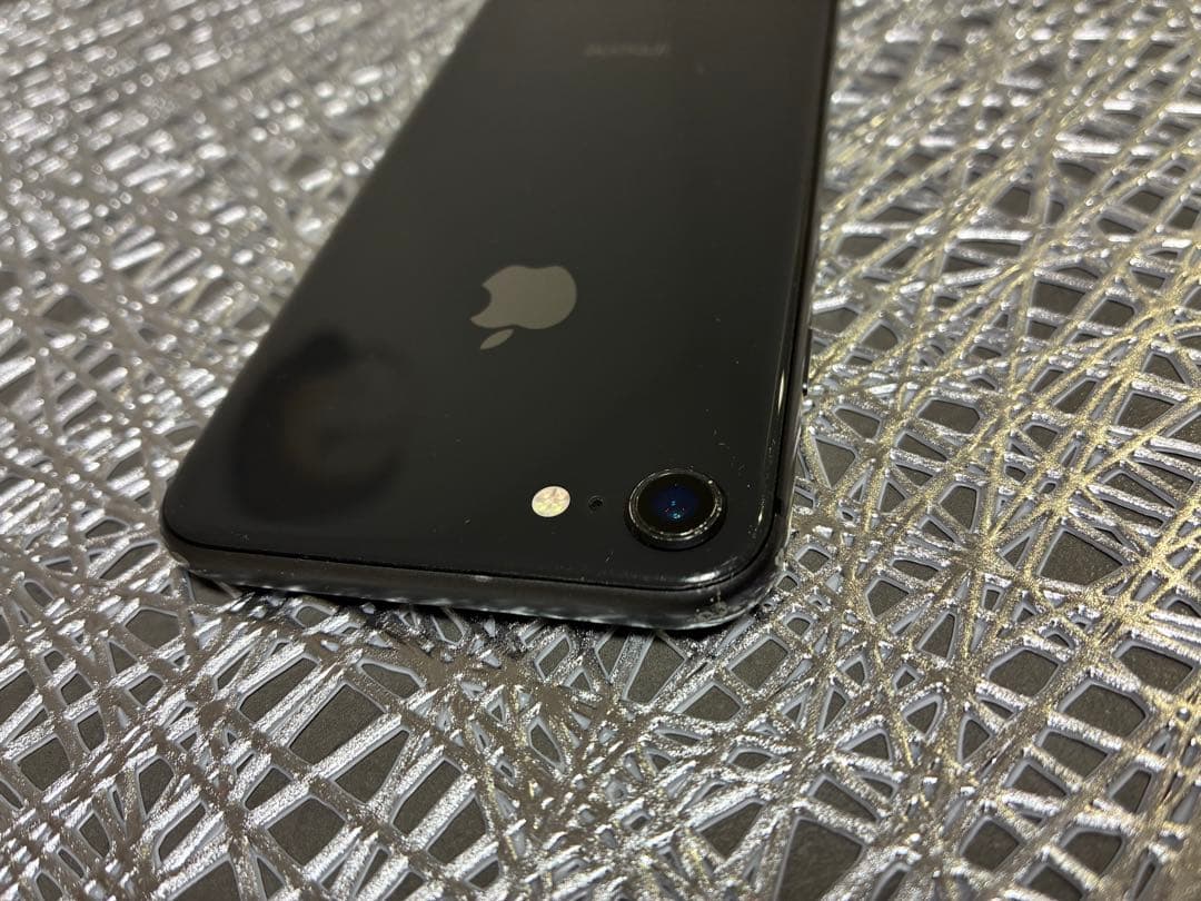 Apple iPhone 8ブラック