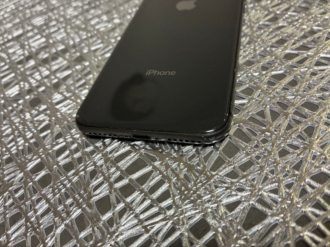 Apple iPhone 8ブラック