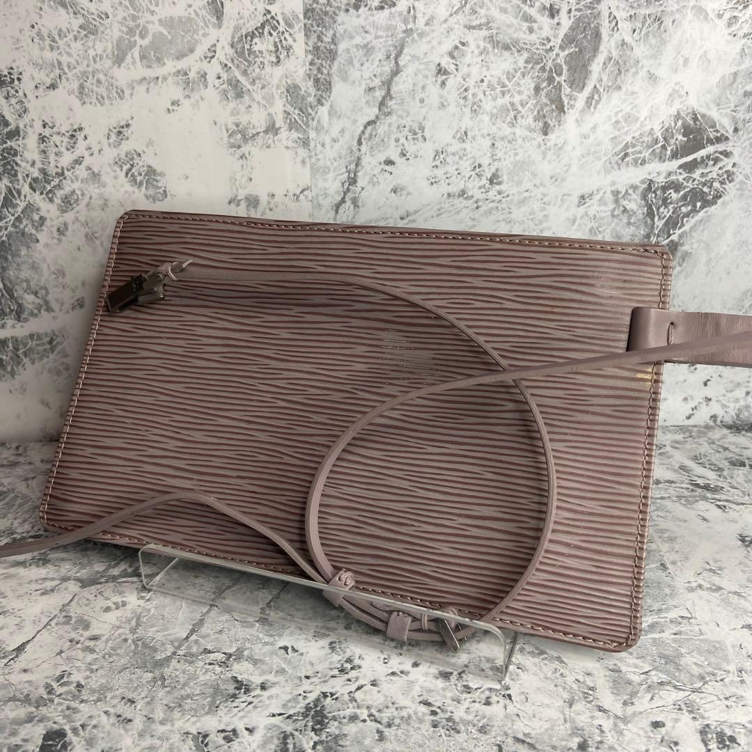 ✨LOUIS VUITTON✨　ルイヴィトン　ウエストポーチ　エピ　ロシェル