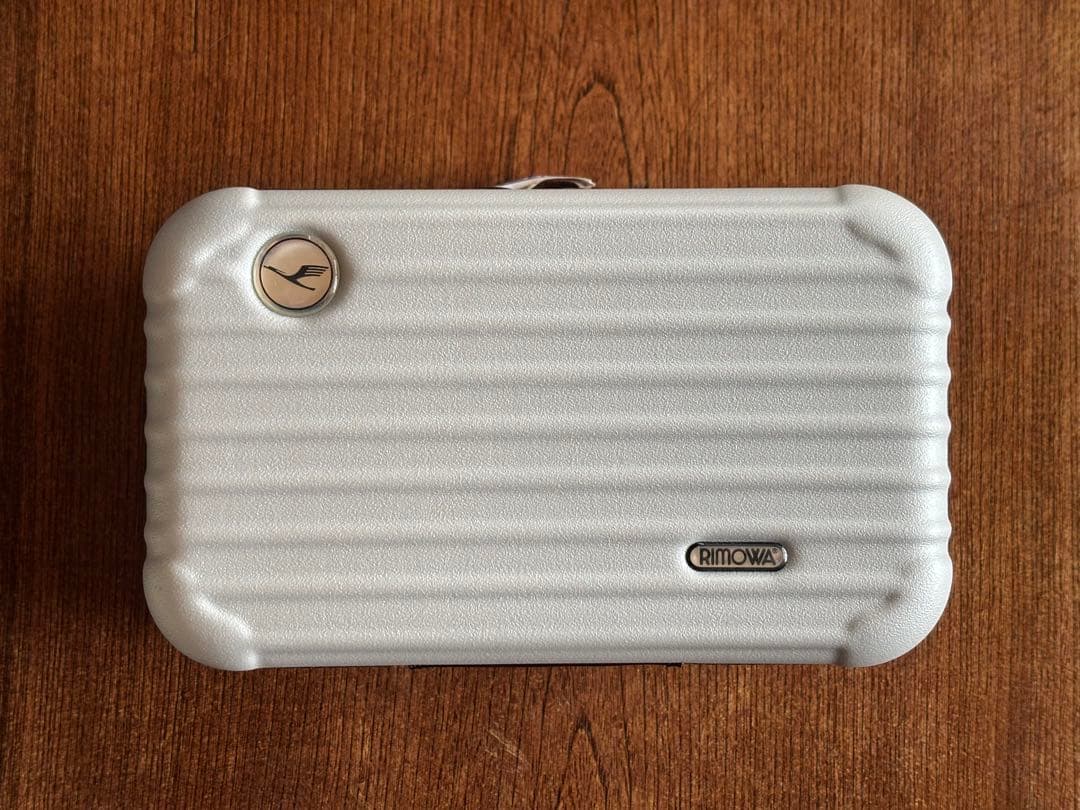 [希少色]ホワイトシルバーRIMOWA ルフトハンザ×リモワ アメニティ　ポーチ