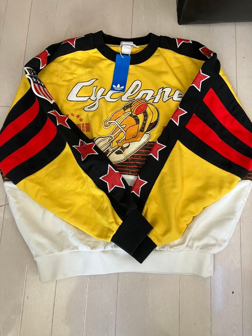 アディダス アーカイブ サイクリング スウェットシャツ