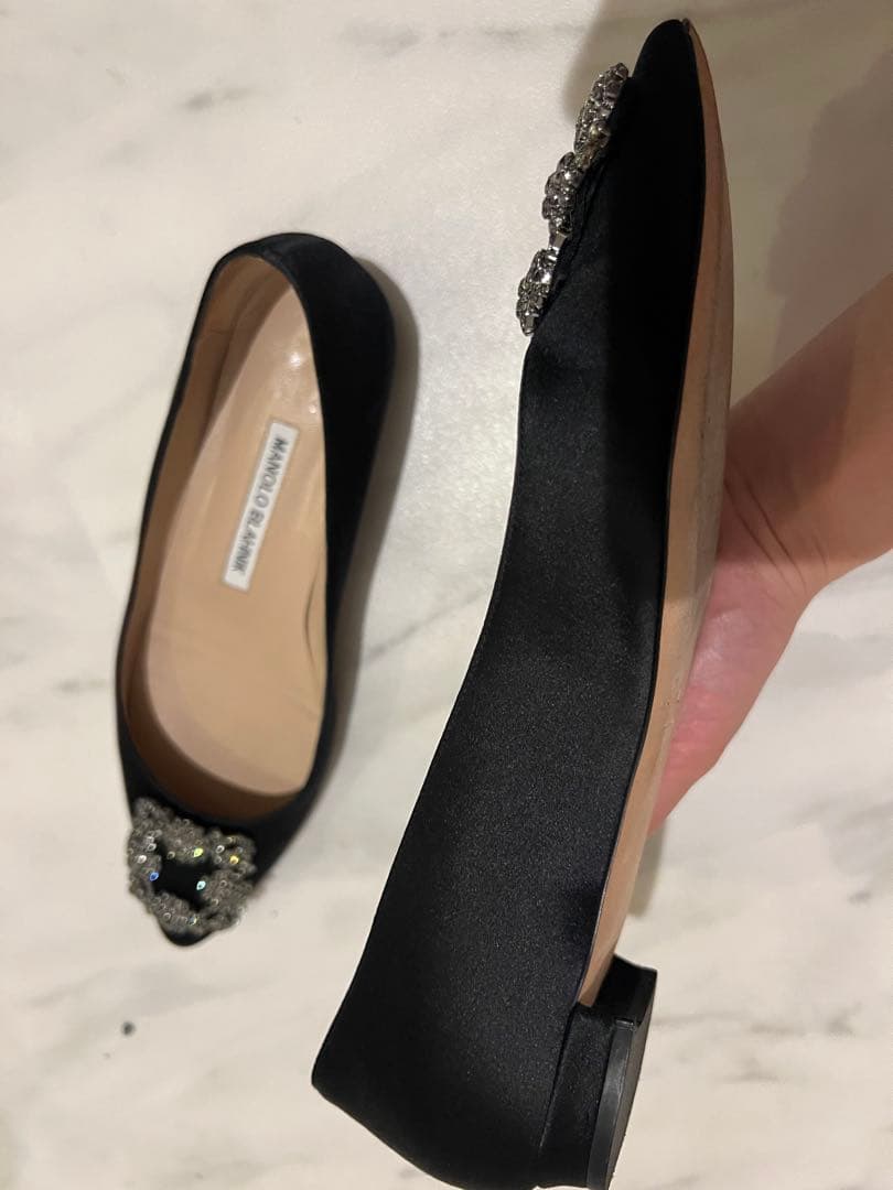 美品　マノロブラニク　ハンギシ　フラットシューズ