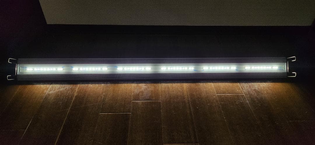 レクシィ　アクロ TRIANGLE LED BRIGHT 1200