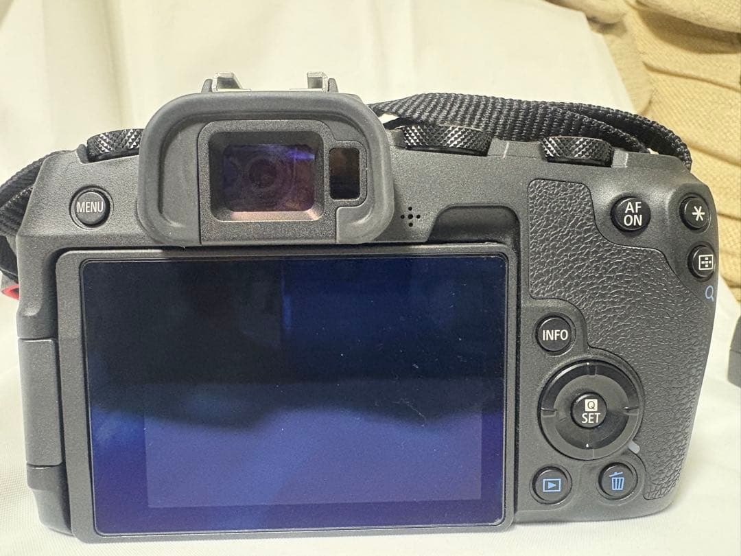 Canon EOS RP ボディ 美品 フルサイズミラーレス 元箱なし