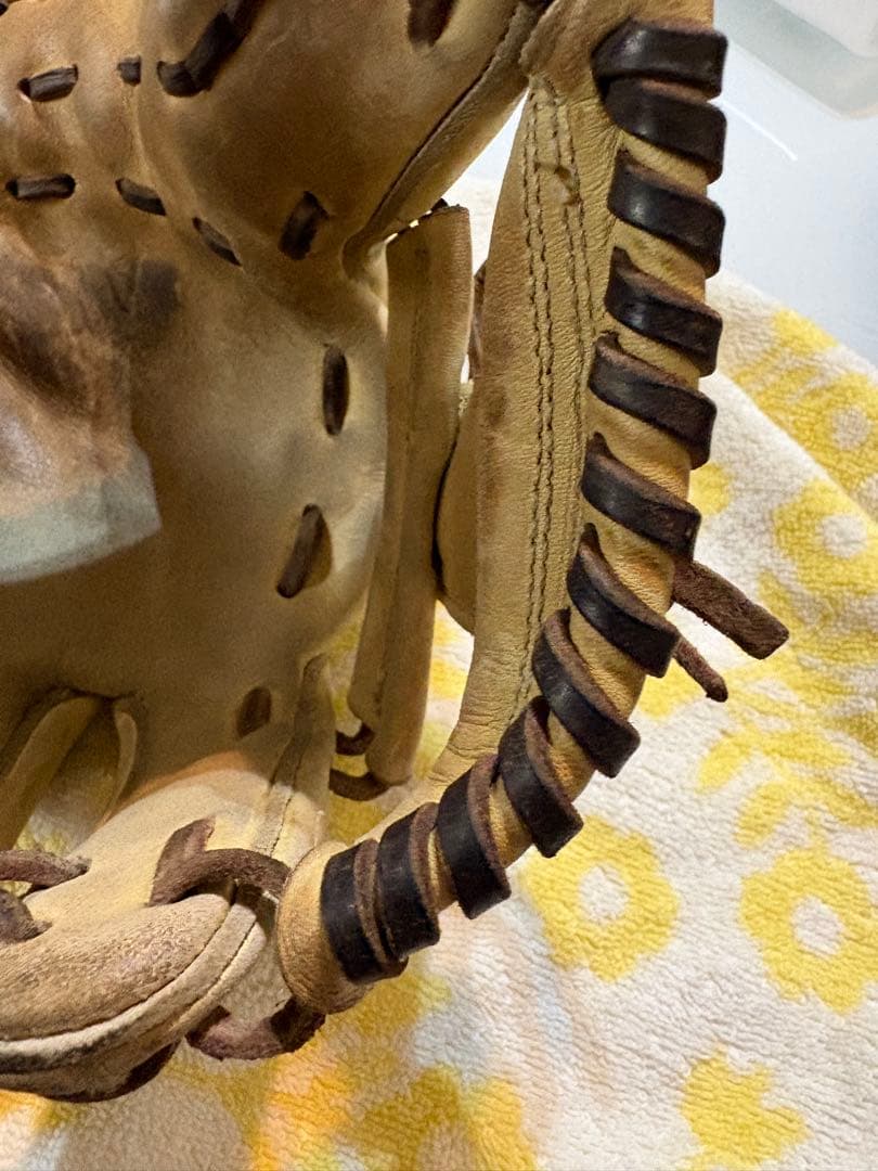 アトムズ　硬式用グローブ