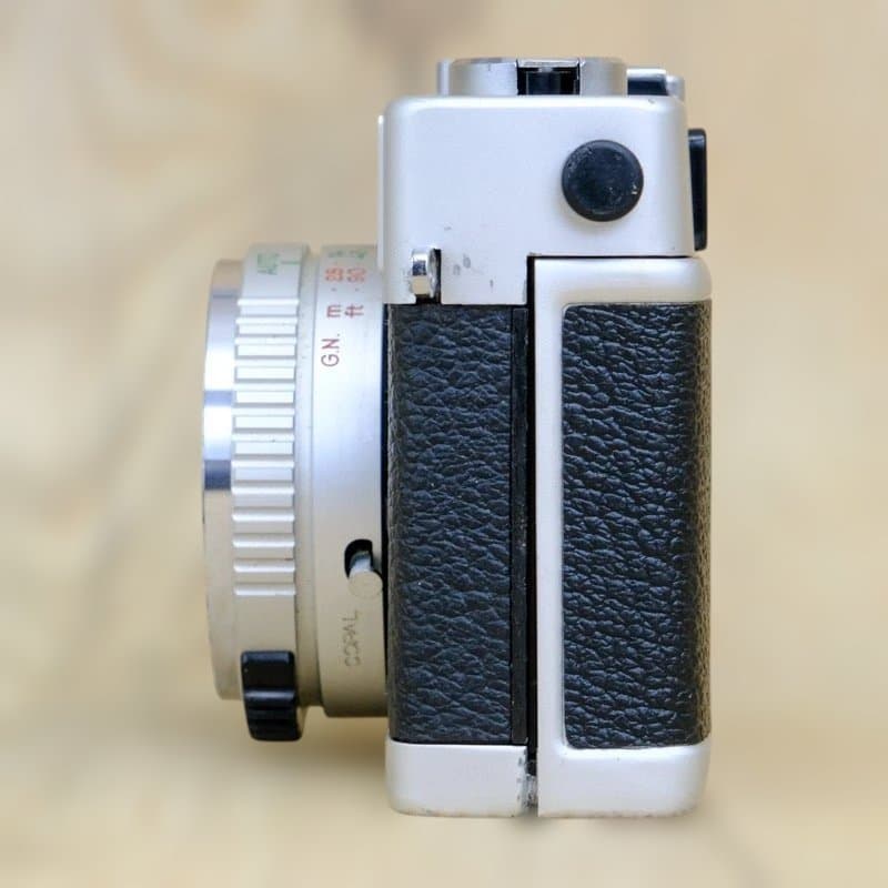 【整備品】KONICA C35 Flash matic コニカ　ケース付