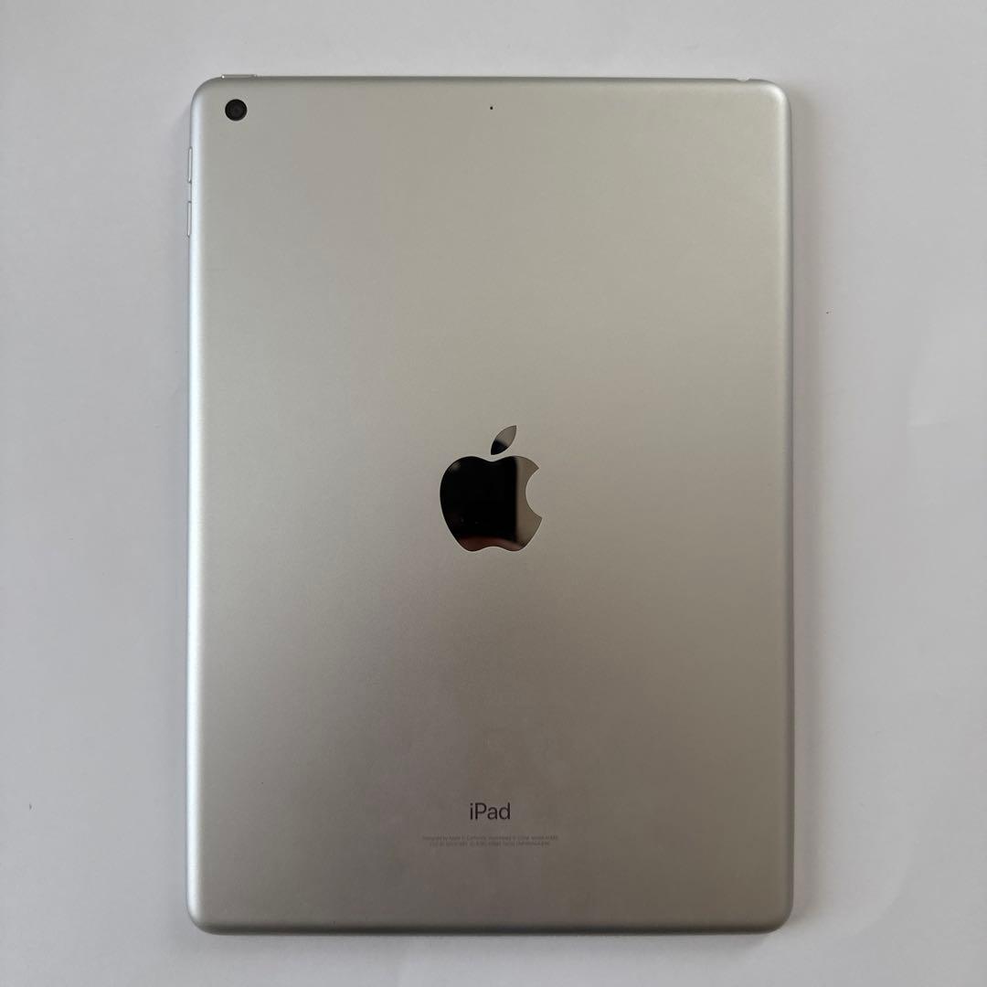 2月限定【本体+付属品】iPad 第6世代　32GB Wi-Fiモデル　シルバー