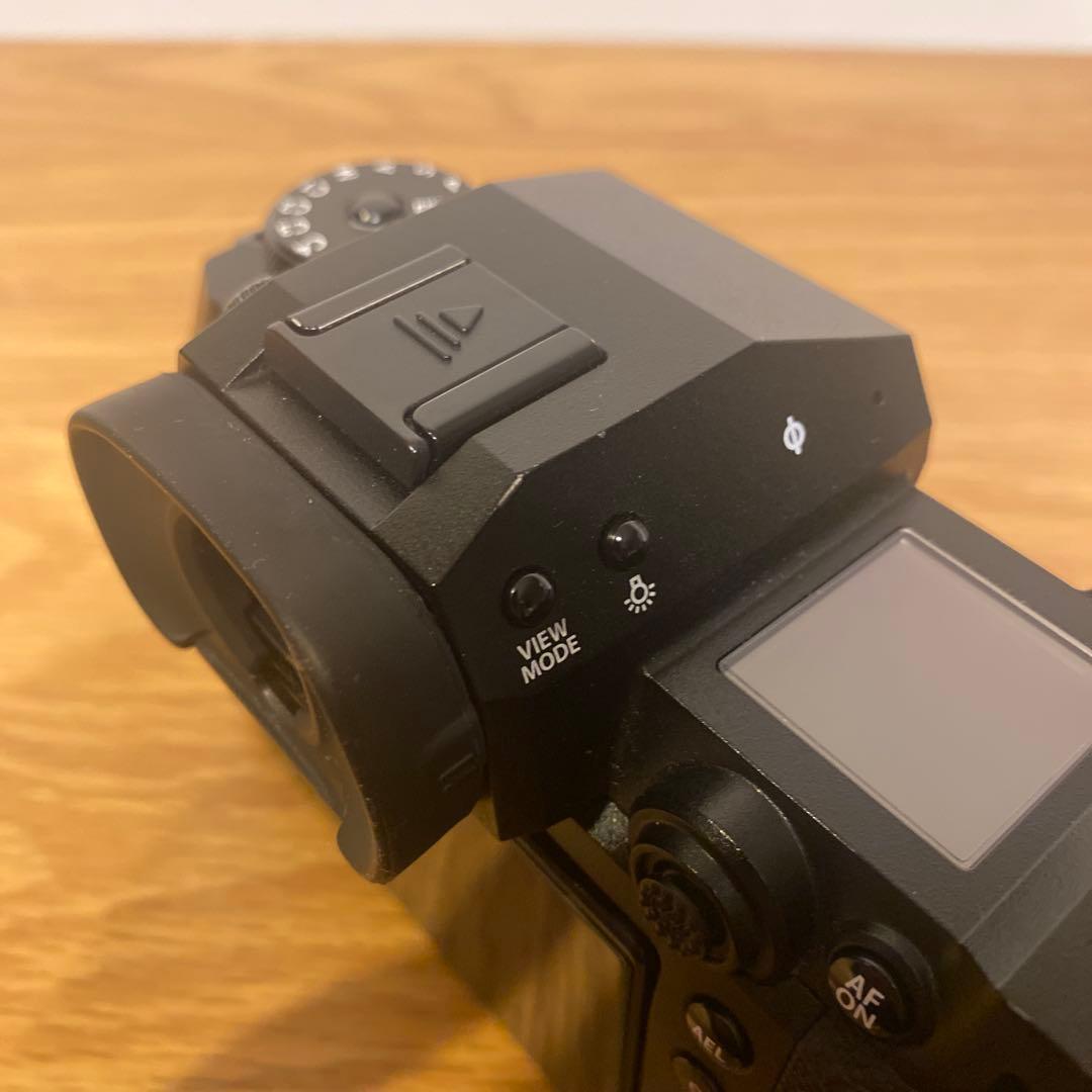 【美品】FUJIFILM X-H2 ボディ バッテリー2個＋チャージャー付き