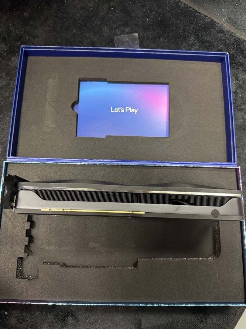 グラフィックボード・グラボ・ビデオカード intel ARC A750