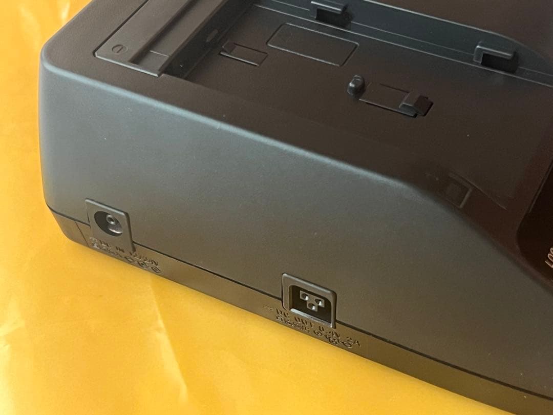 SONY ACアダプター/チャージャー AC-VQ1051D