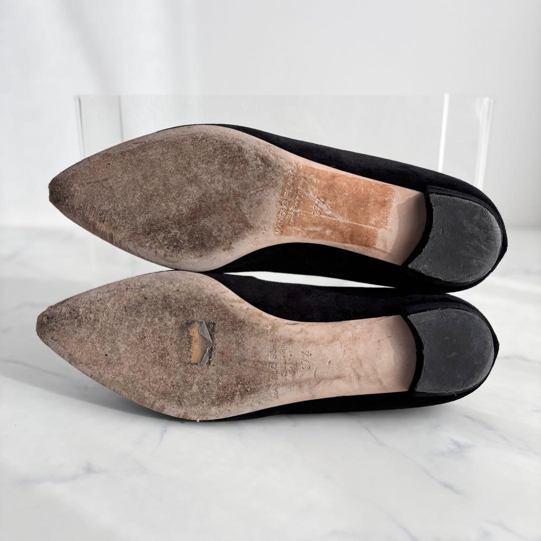 マノロブラニク 37.5 ハンギシ ベルベット フラットパンプス ブラック