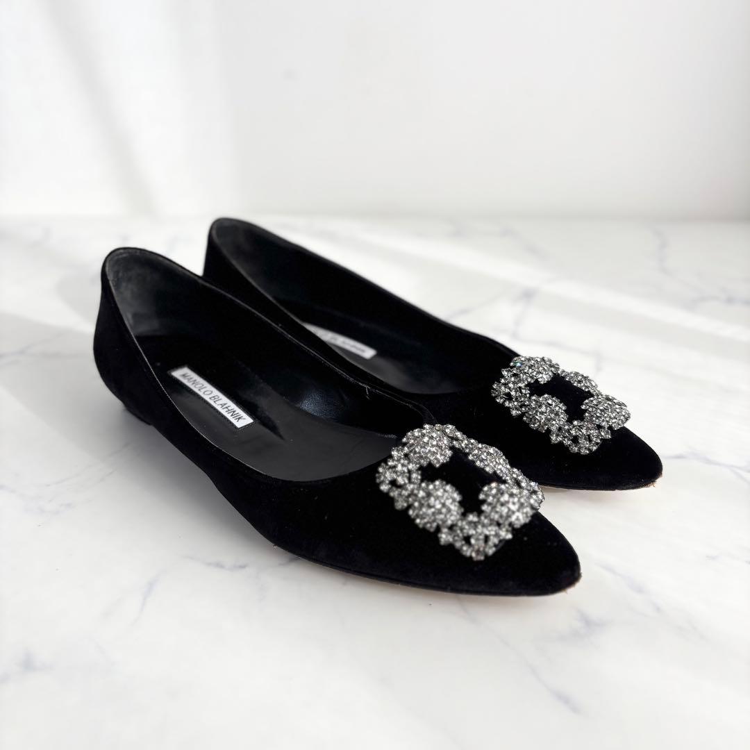 マノロブラニク 37.5 ハンギシ ベルベット フラットパンプス ブラック