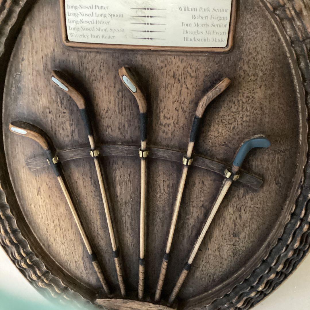 英国製アンティーク壁掛　レトロ　木製ゴルフクラブ手作り彫刻５本　ゴルフヘリテイジ