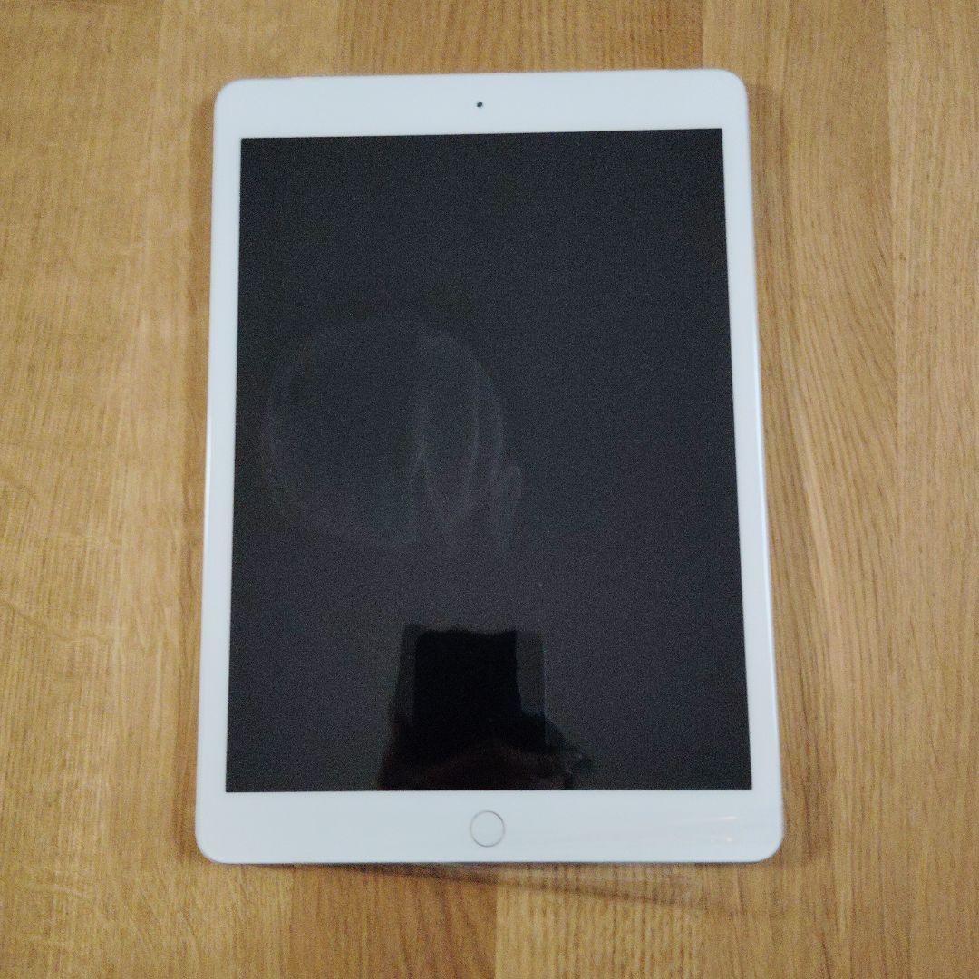 Apple iPad (第7世代) シルバー 本体