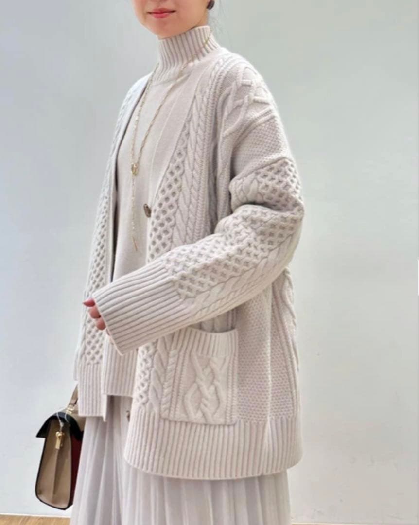 23区 ウールカシミヤ アランパターン カーディガン ¥29,700 サイズ38