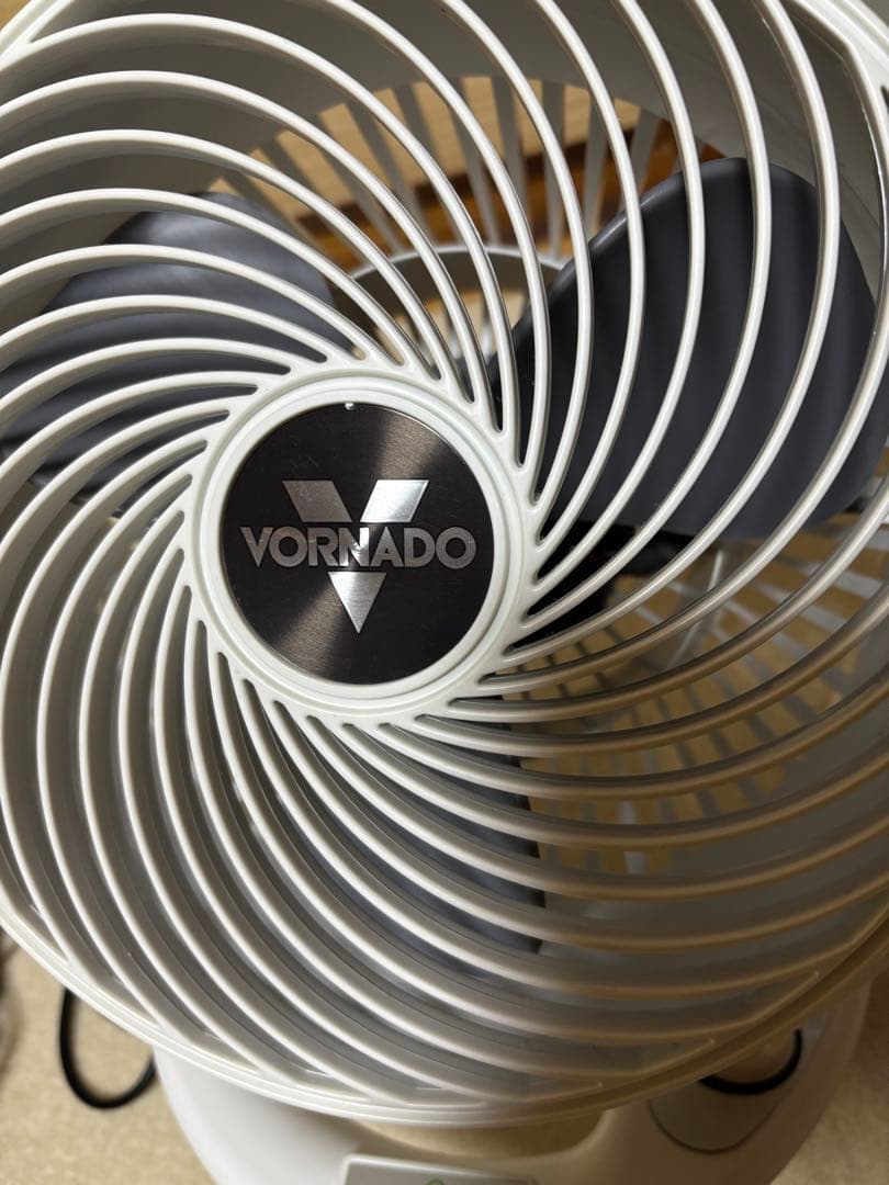 Vornado ホワイト サーキュレーター　610DC2-JP