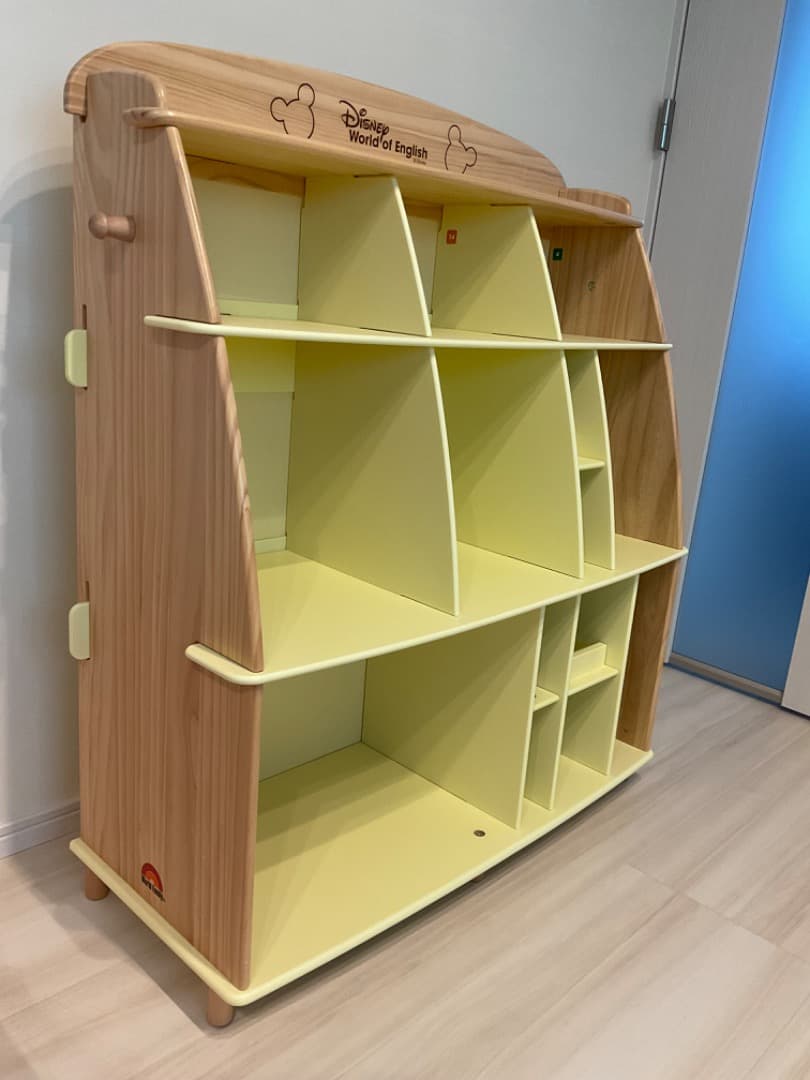 DWE BOOKCASE 〜Disney World of English〜