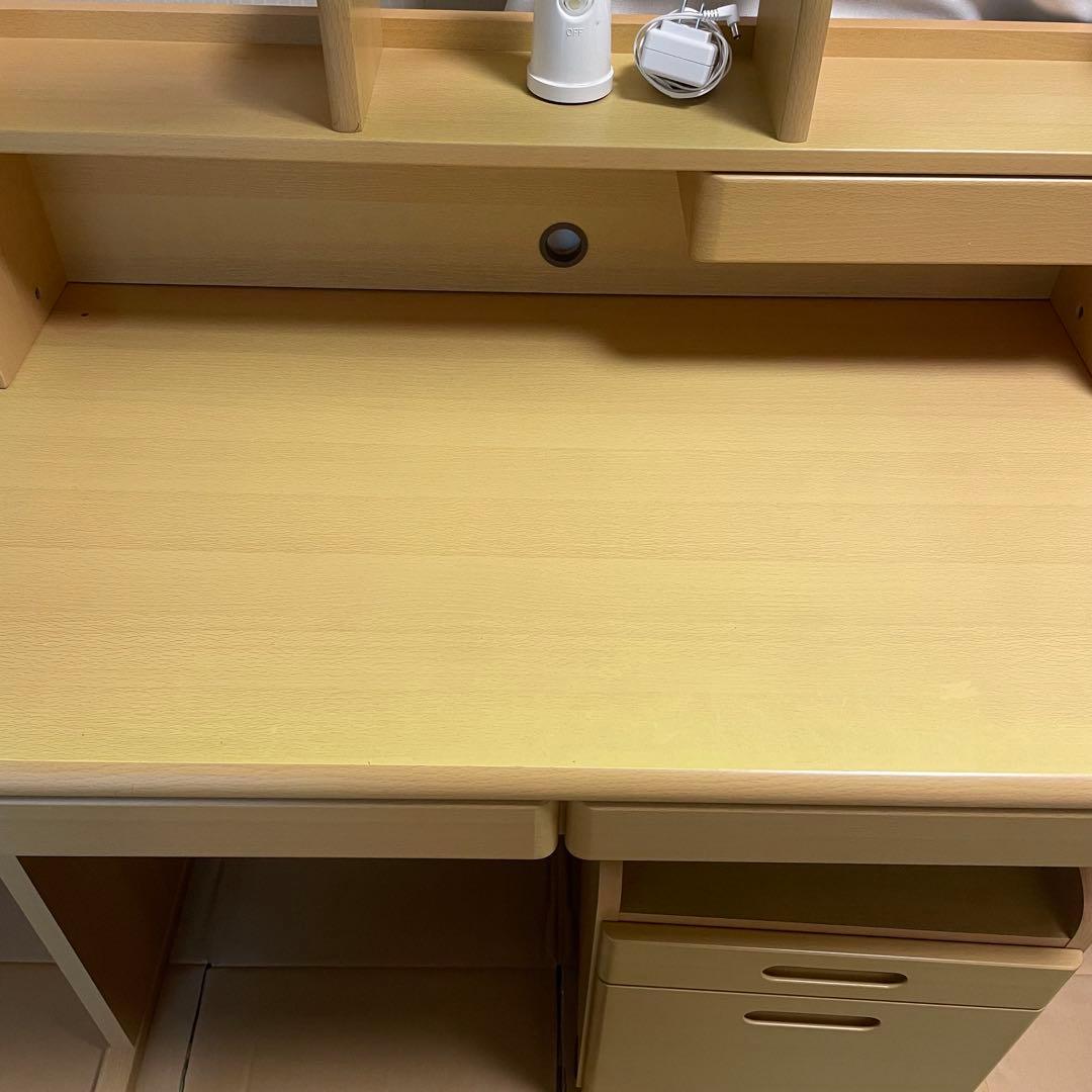 ニトリ 学習机　キャビネット付き　ライト付き　椅子付き