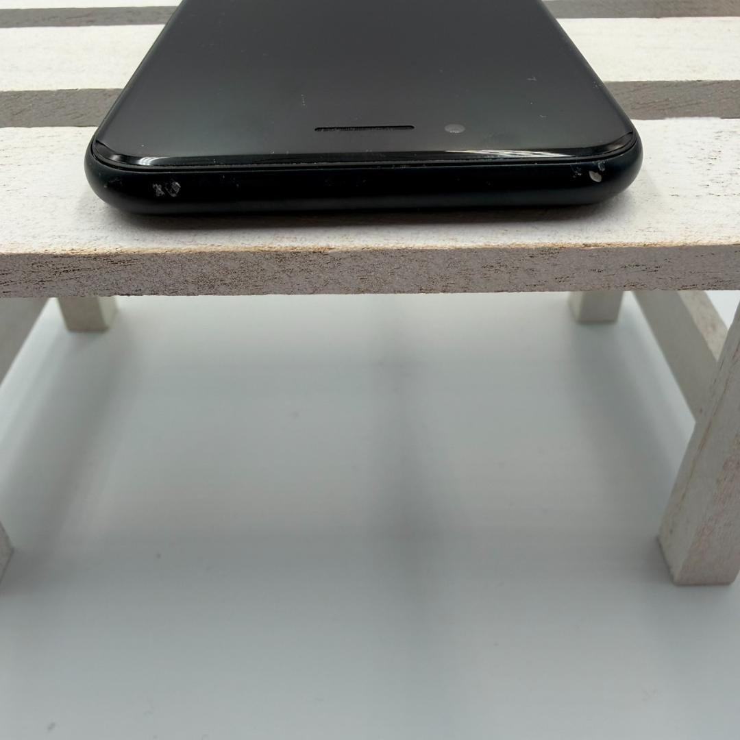 iPhone SE第3世代 64GB ミッドナイト 267