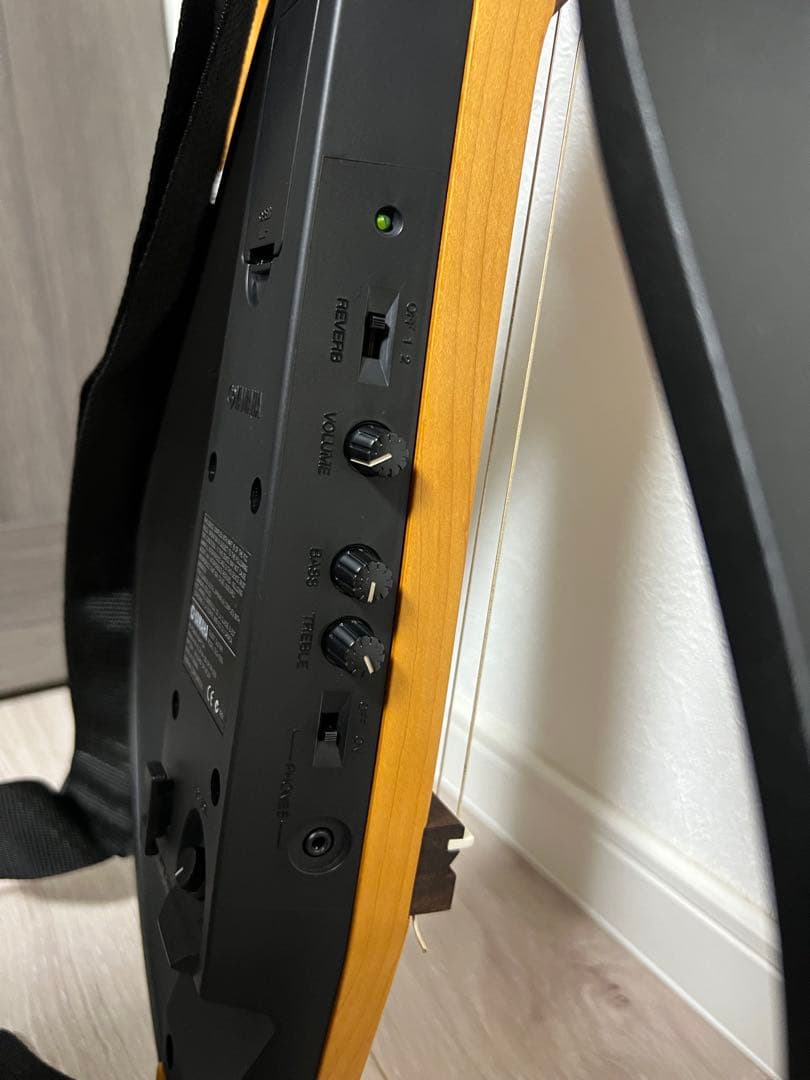 Yamaha SLG100Nサイレントギター