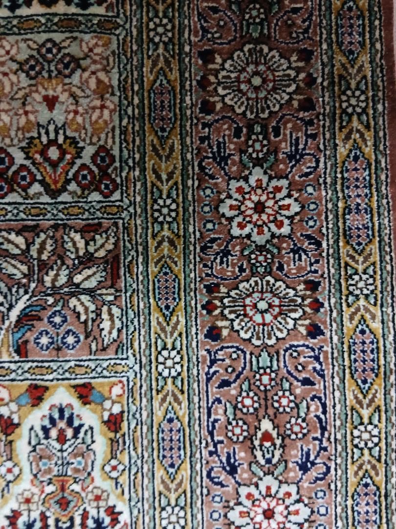 クム　ペルシャ絨毯　93 x 64cm　81万ノット位　玄関マット　シルク　手織