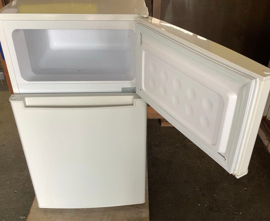 m ハイアール 2ドア冷蔵庫 AT-RF85B 85L 2019年製