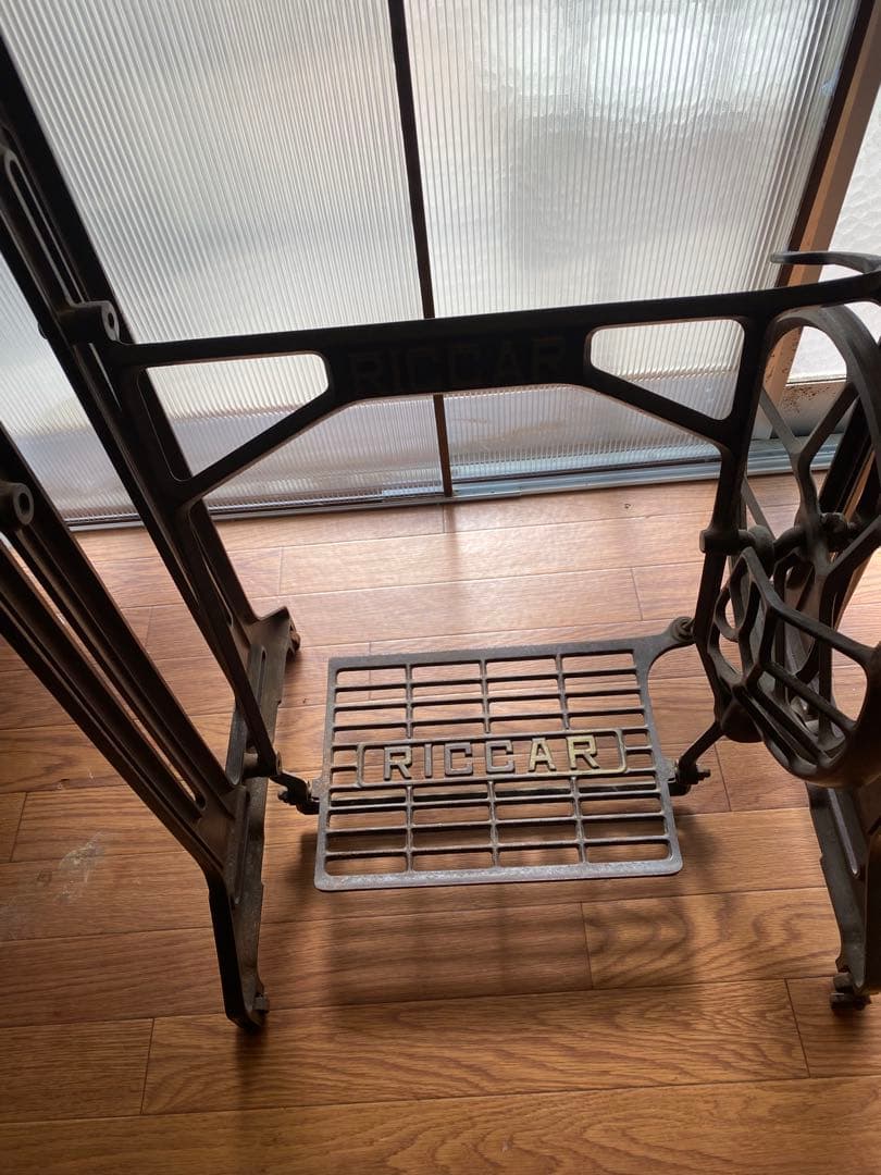 アンティーク　ヴィンテージミシン台　RICCAR アイアン脚
