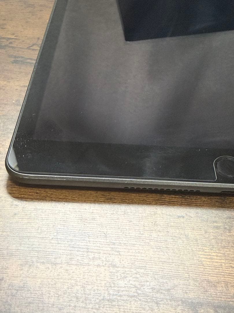 Apple iPad (第7世代) 32GB スペースグレイ　Wi-Fiモデル