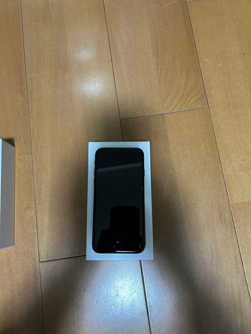 スマートフォン本体 iPhone se2