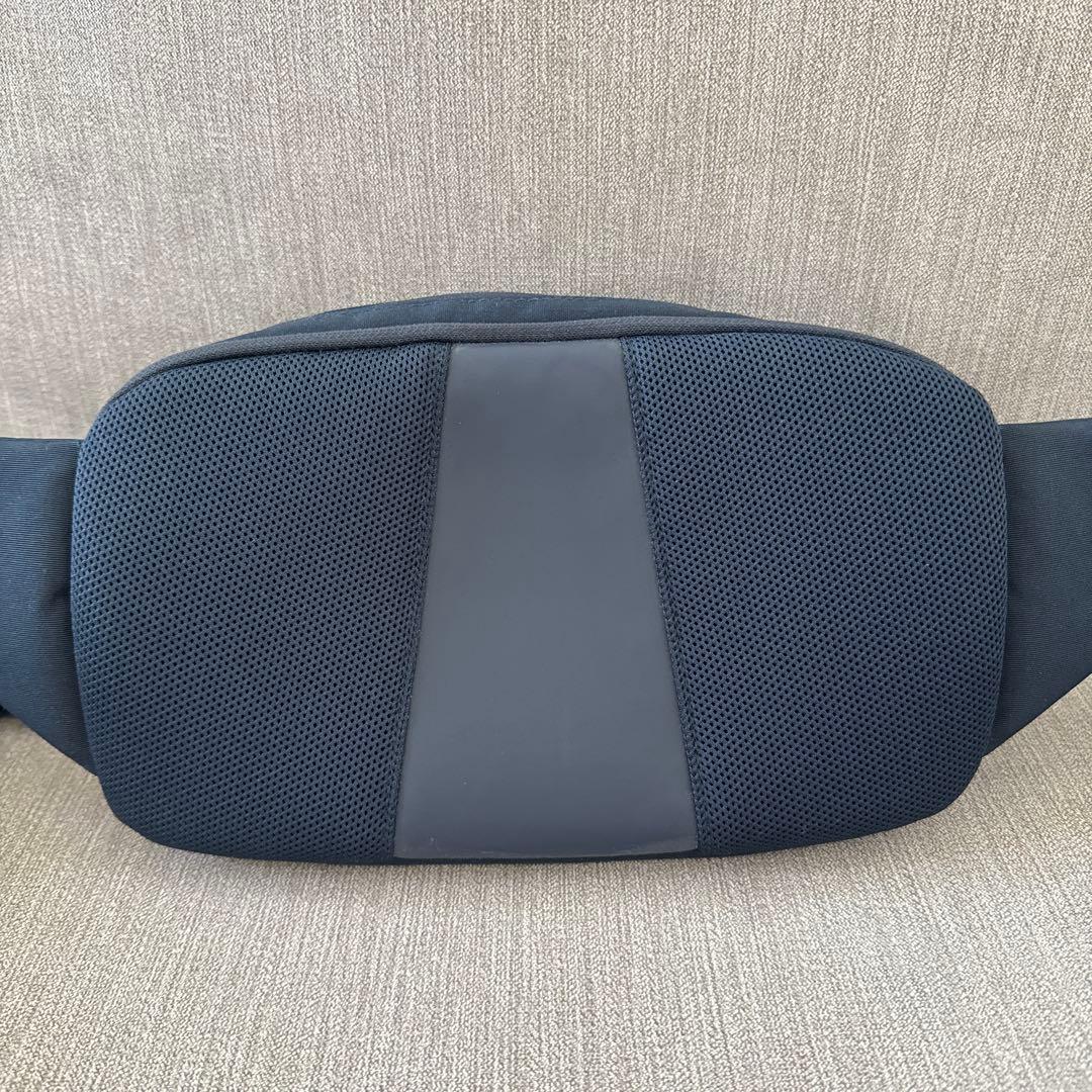 【美品】[POMULU] ポムル ヒップシート　ネイビー