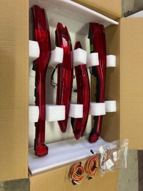 80ハリアーシェアスタイル製シーケンシャルウインカー