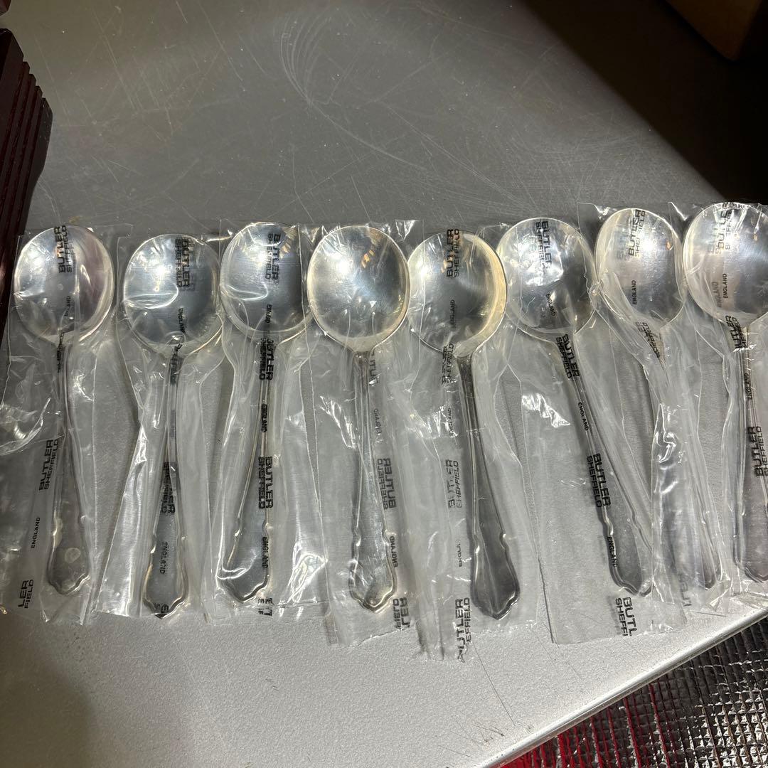 BUTLER イギリス製　カトラリーセット　約75本