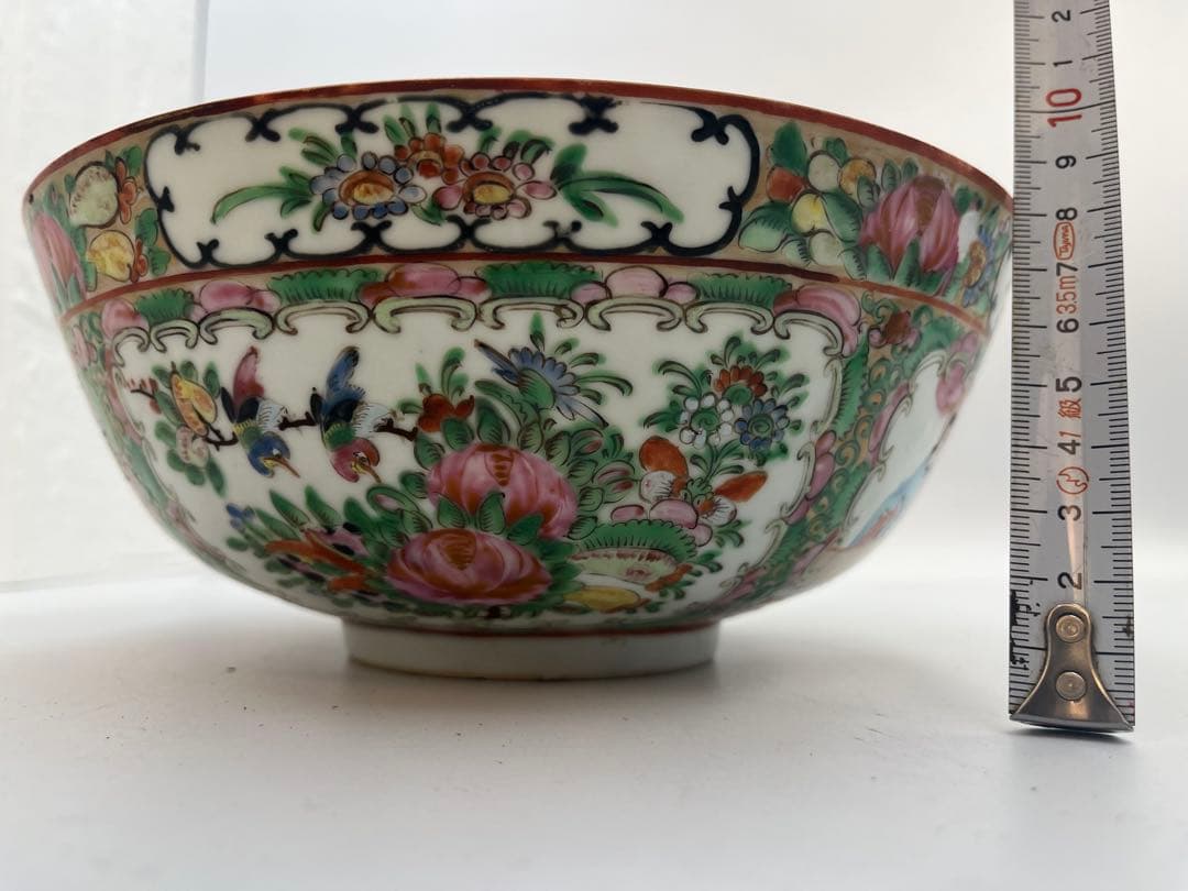 中国古美術　清時代 広彩 人物文 椀 開光人物 草花文 五彩 人物故事時代物