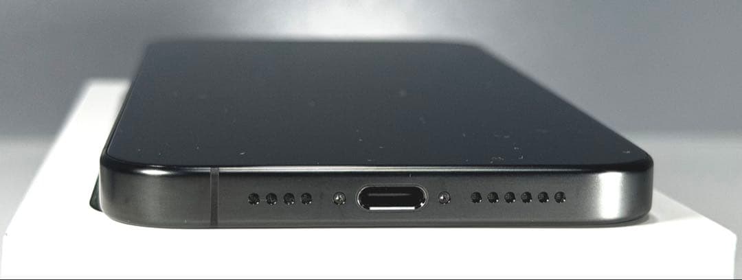 【美品&オマケ付】iPhone15 Pro Max 256GB ブラック