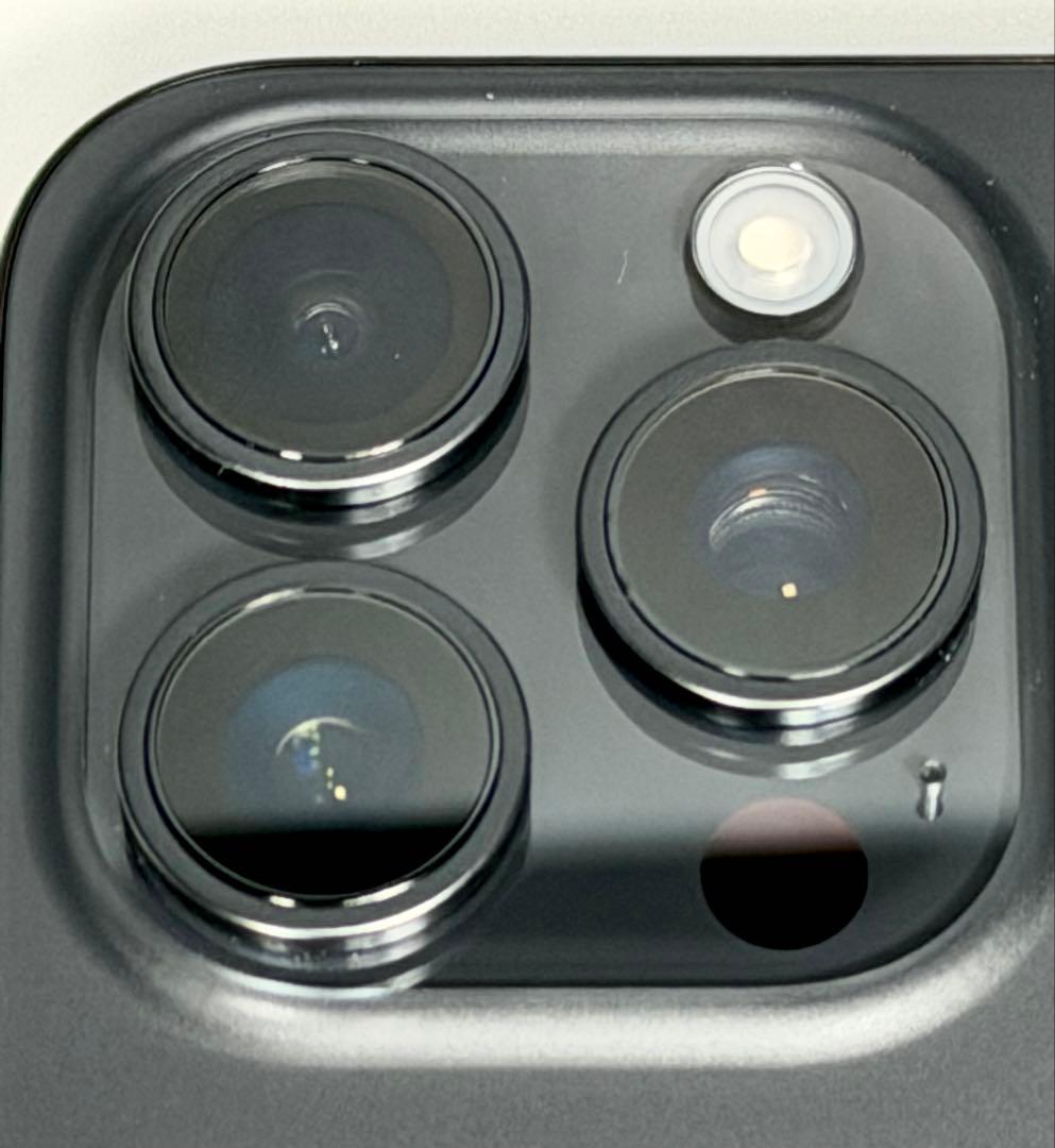 【美品&オマケ付】iPhone15 Pro Max 256GB ブラック