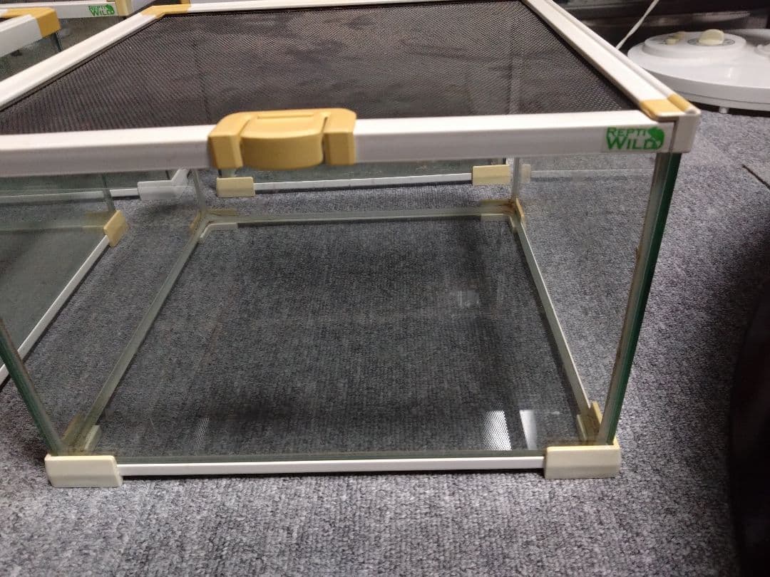 爬虫類　ケージ　グラスゾーン　300 8個セット 引き取り限定