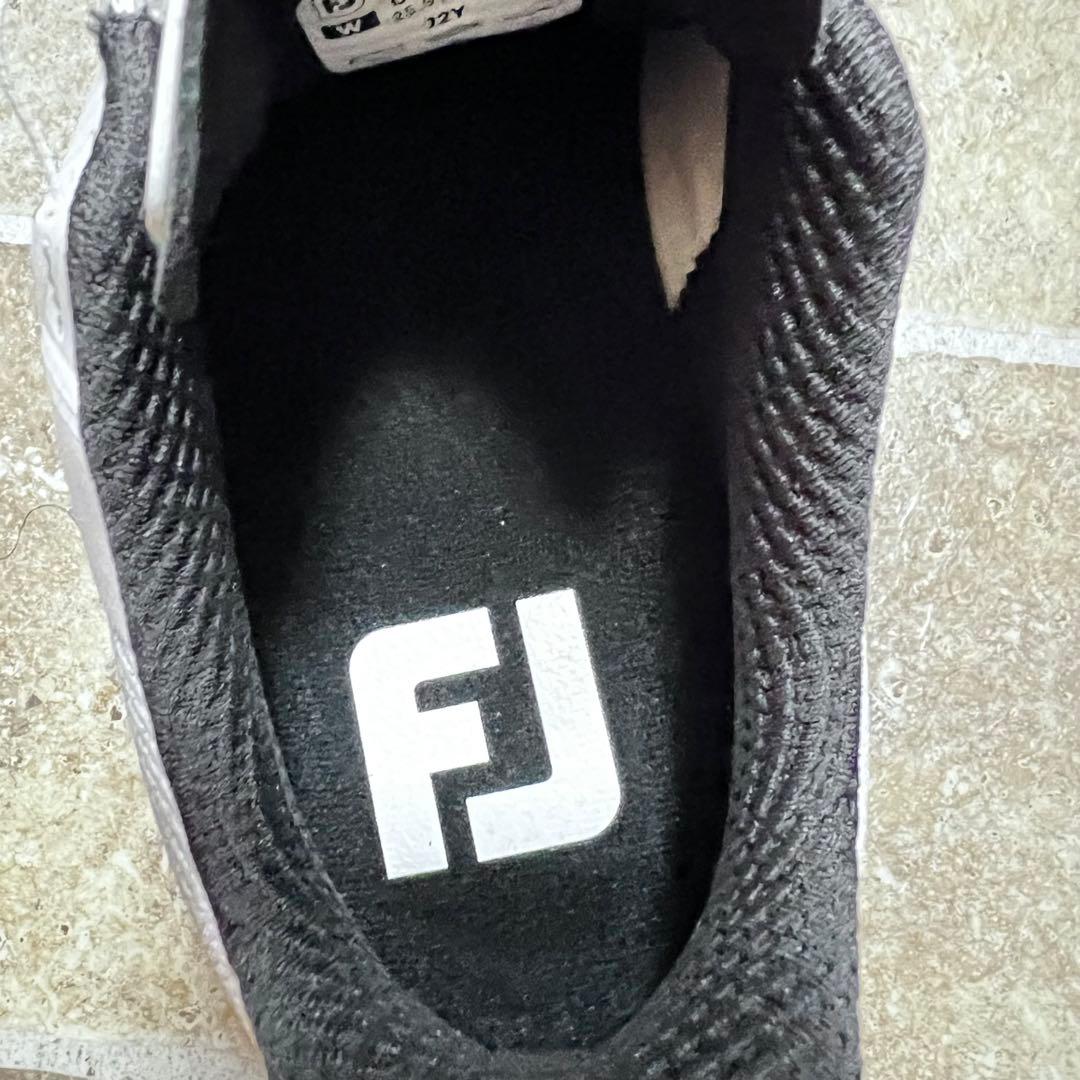 値下げ！！新品【25.5】FJ ゴルフシューズ ホワイト