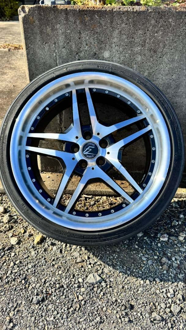 FIRENZEフィレンツェ18インチプリウスホイールタイヤ！神奈川引き取り限定！