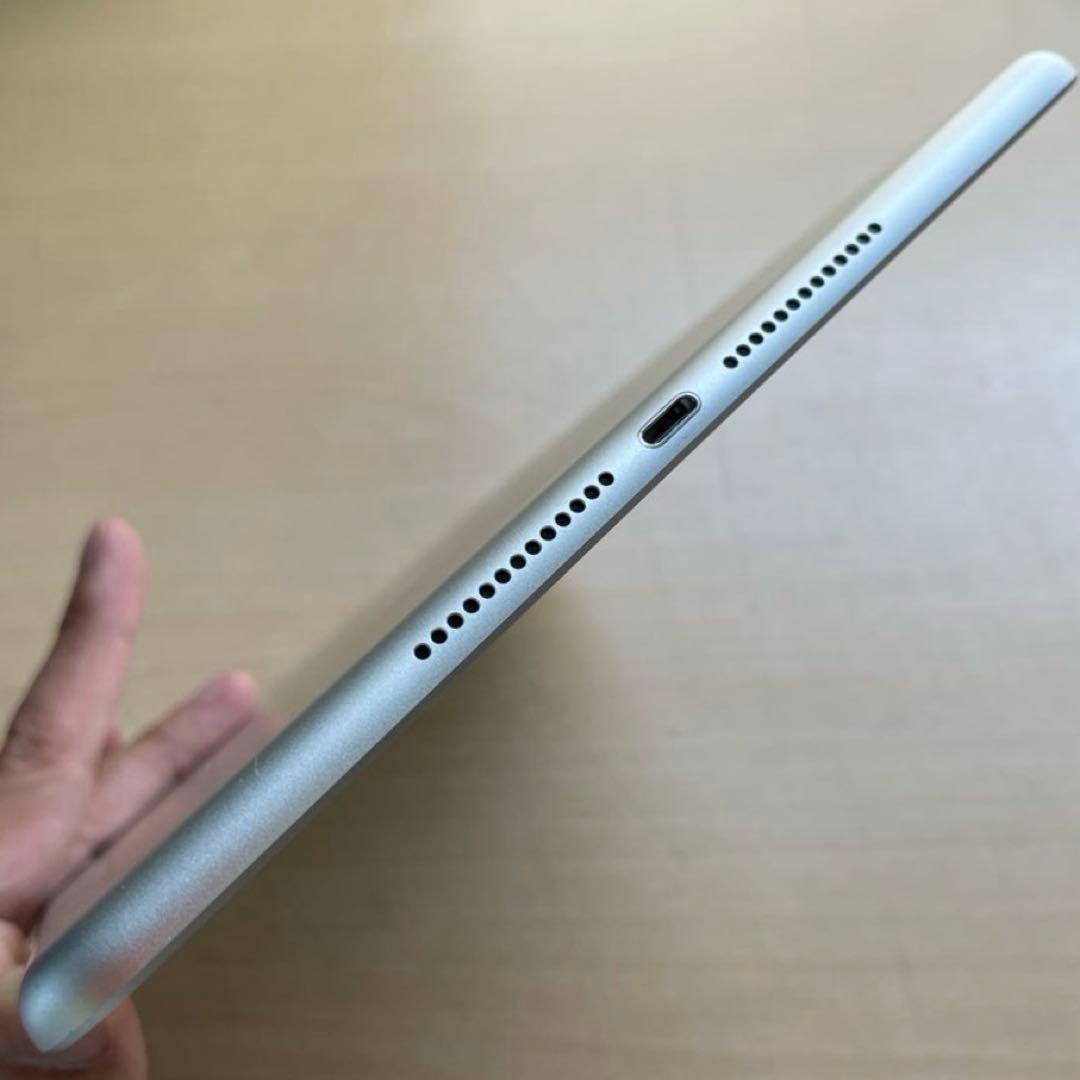 iPad 第6世代　A1893　Wi-Fiモデル　シルバー　32GB 美品　#9