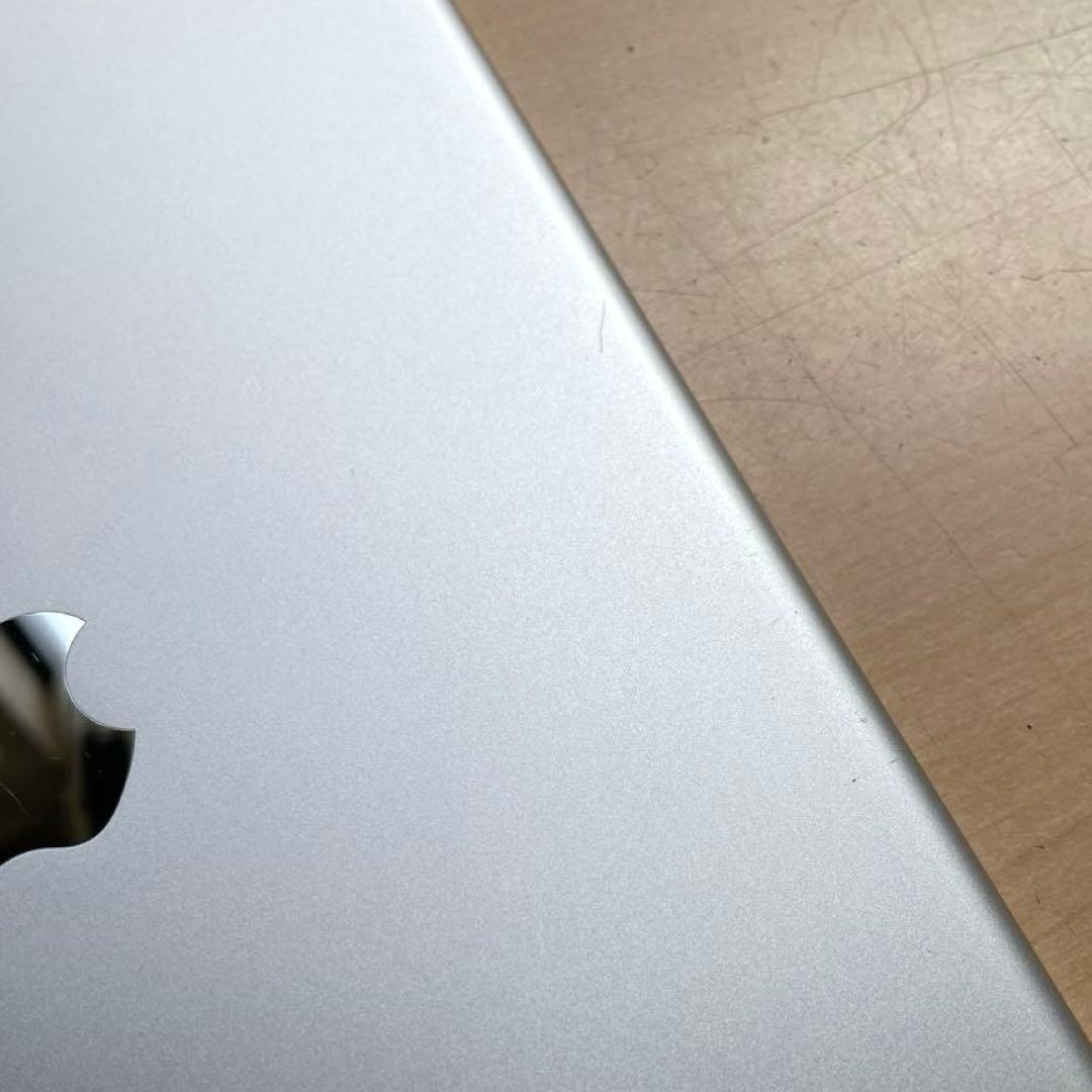 iPad 第6世代　A1893　Wi-Fiモデル　シルバー　32GB 美品　#9
