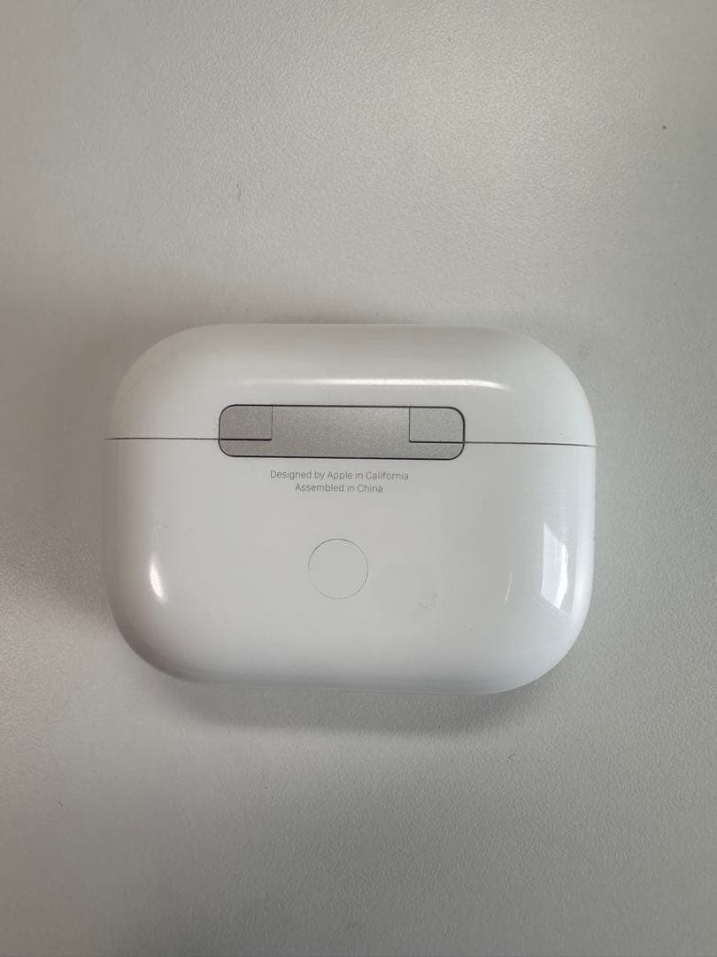 Apple AirPods Pro 第二世代　充電ケース ホワイト　a2968