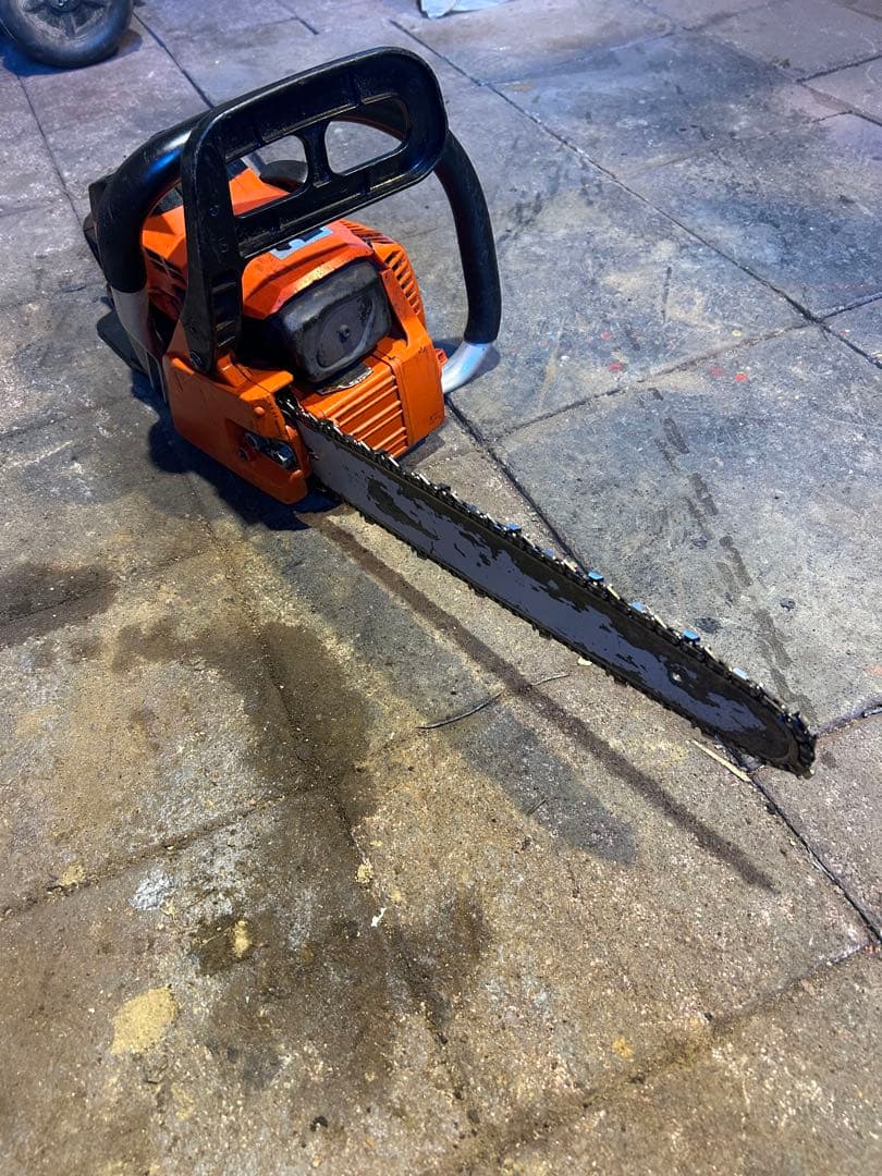 引き取り希望。実働中古/整備済【共立チェンソー　CSVE3501】刃物新品
