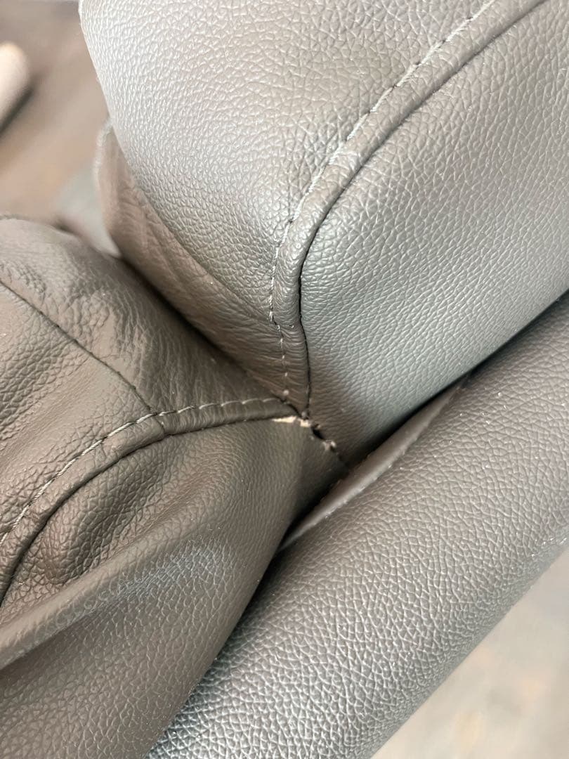 『ニトリ』美品レザー 3Pソファ グレー　新品クリナー付き　※直接取引限定