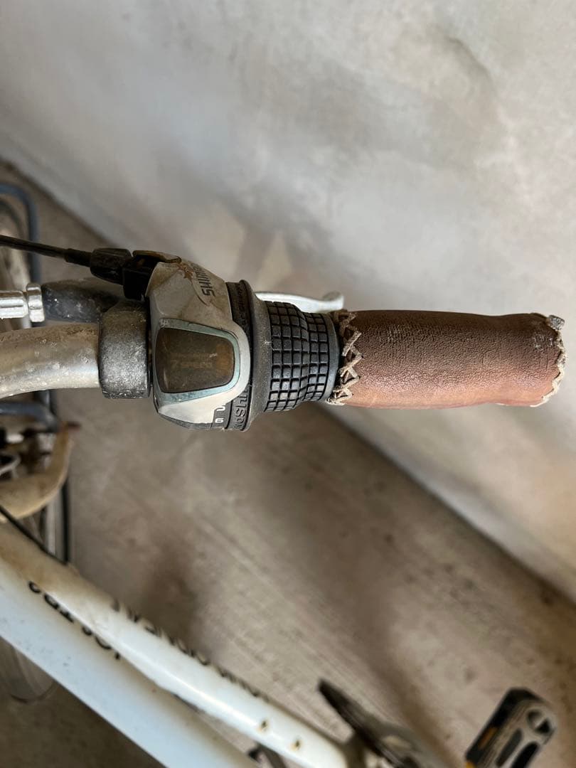 LOUIS GARNEAUルイガノ LGS-TR2 シマノ7速 クロスバイク