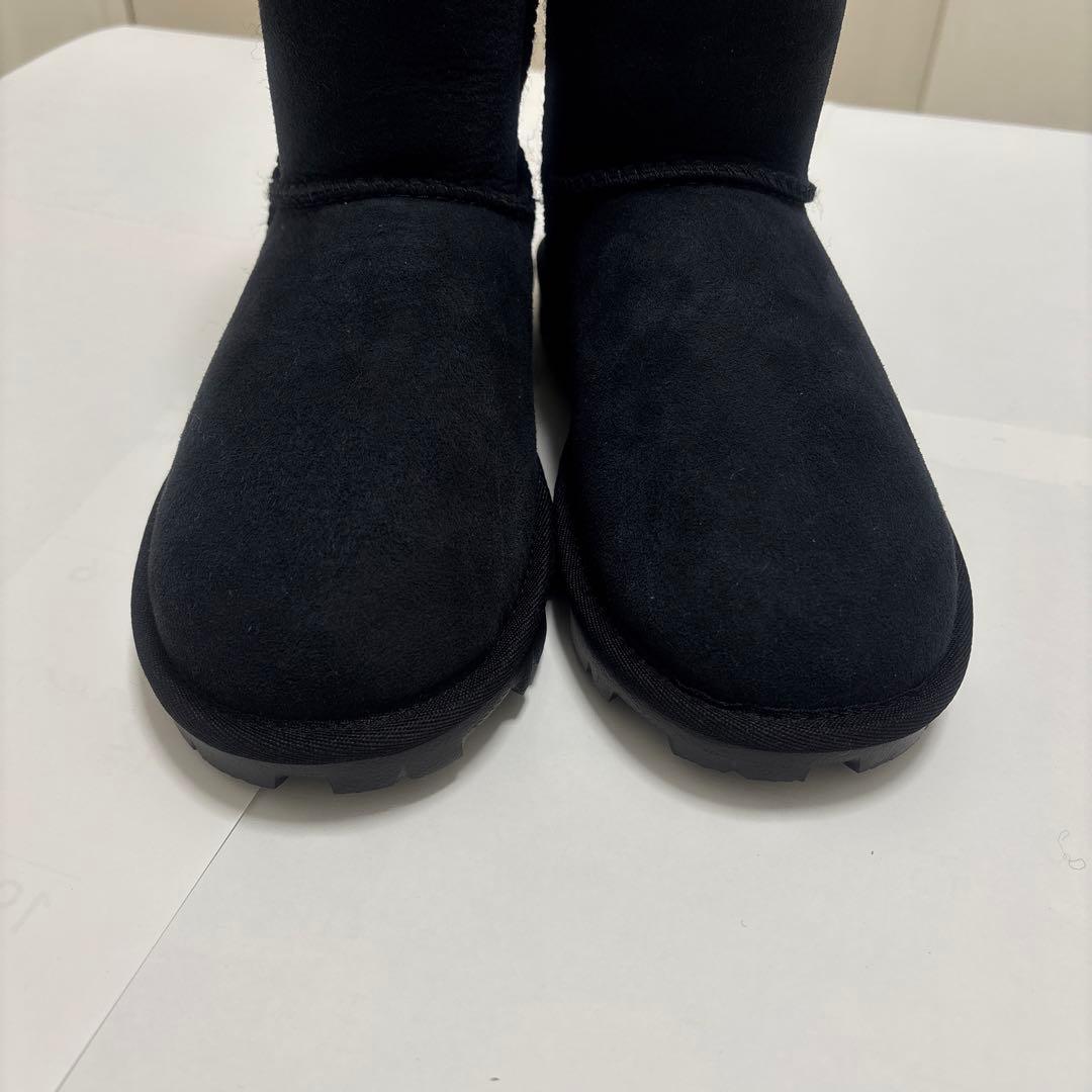 未使用品　UGG 5835 ムートン　ブーツ 22cm