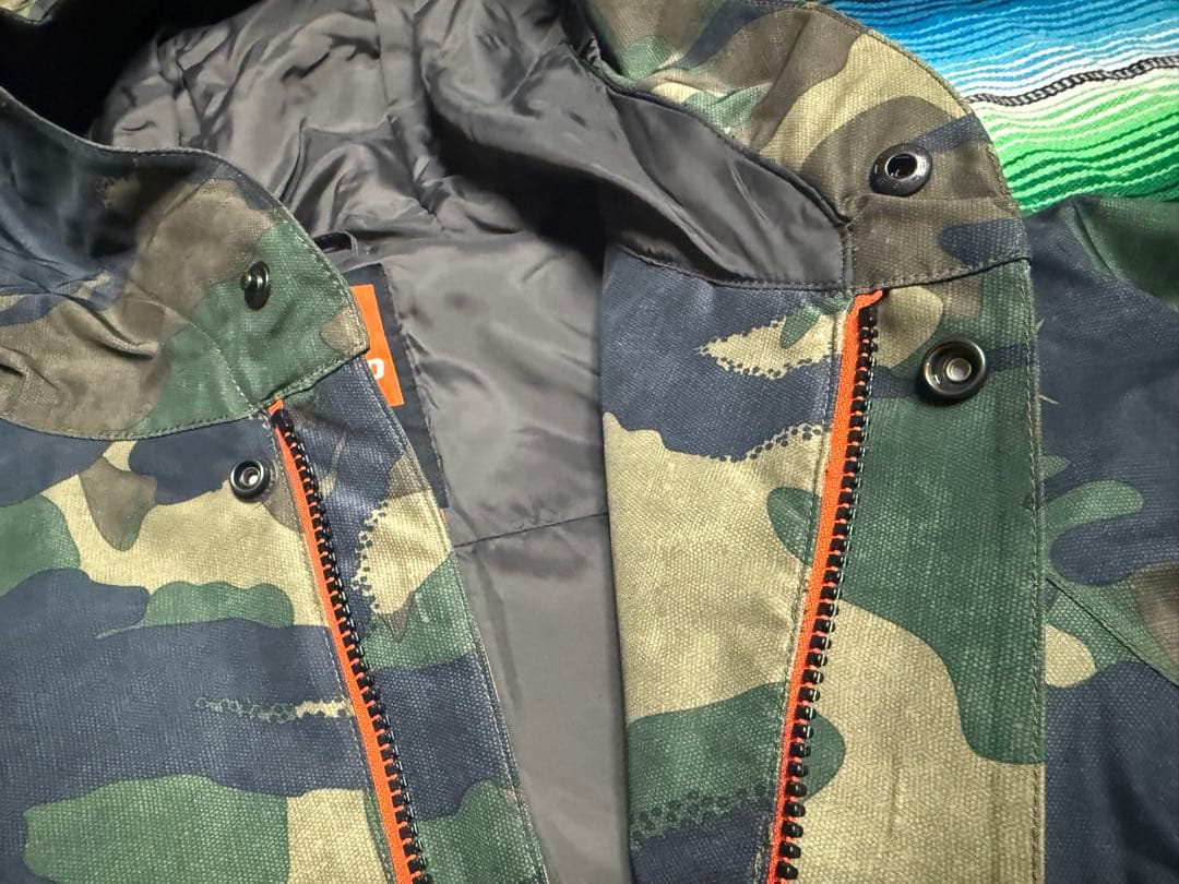 中古　thirtytwo 迷彩 スノーボードウェア XS サーティーツー　キッズ