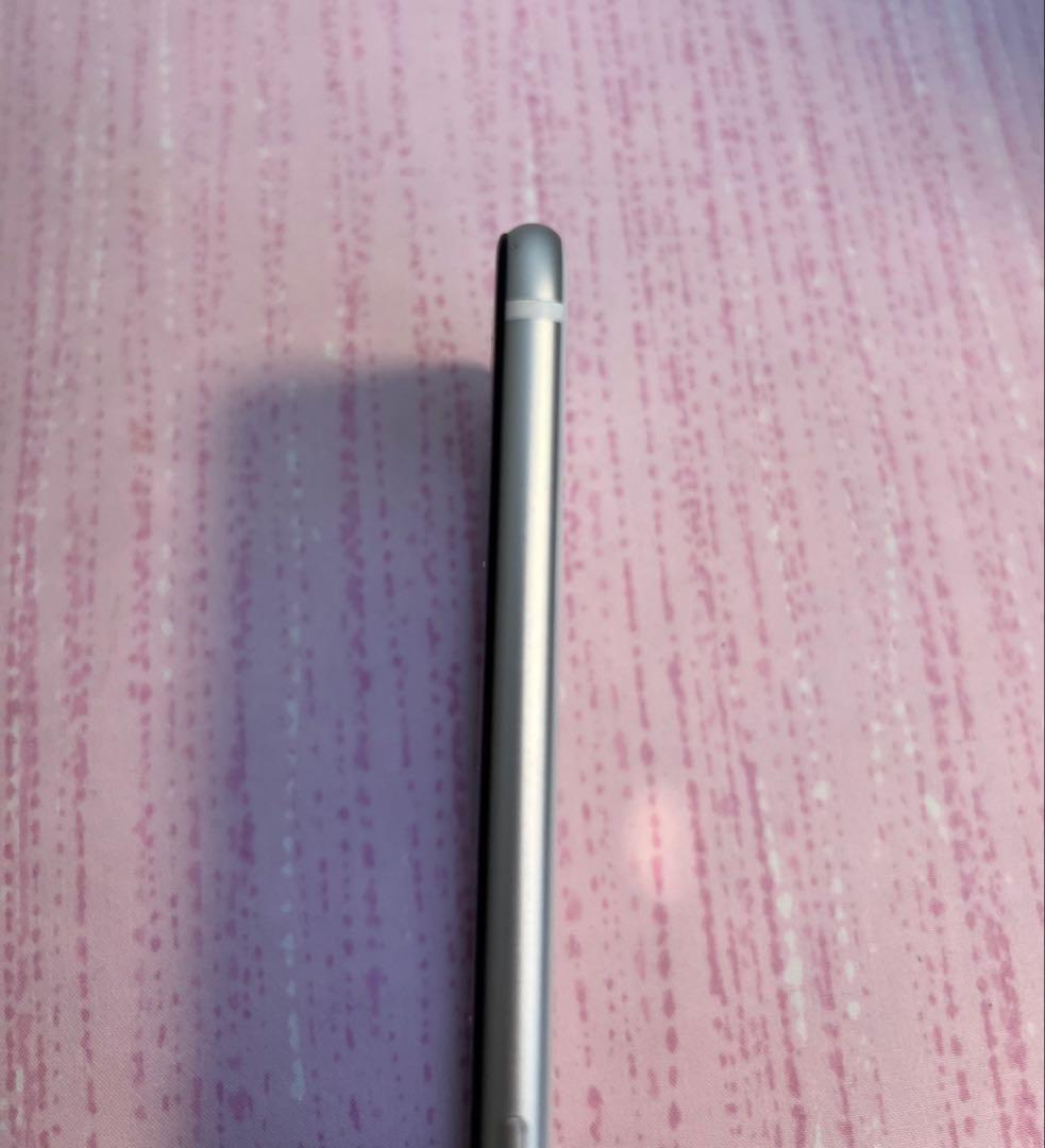 Apple iPhone SE2本体　2世代