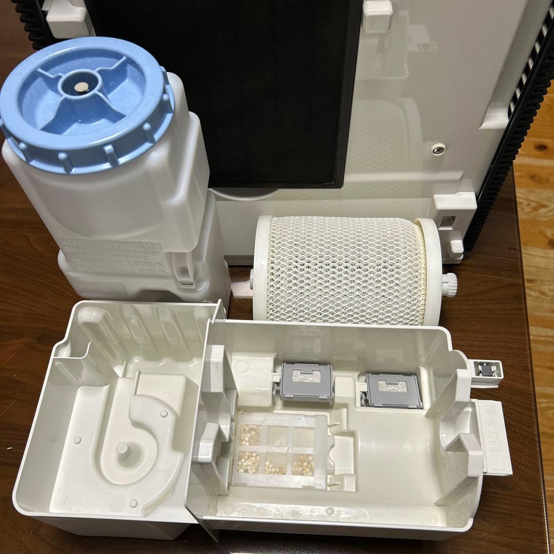 Panasonic 空間除菌脱臭機 ziaino ジアイーノ F-MVB10