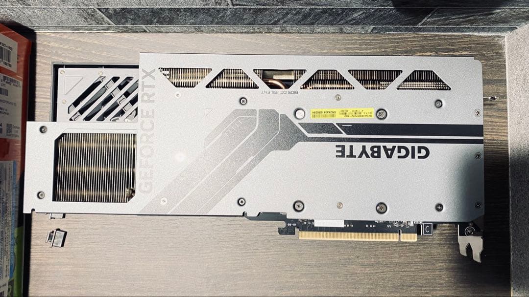 グラフィックボード・グラボ・ビデオカード GIGABYTE GEFORCE RTX 4080 SUPER